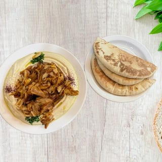 Hummus with Meat